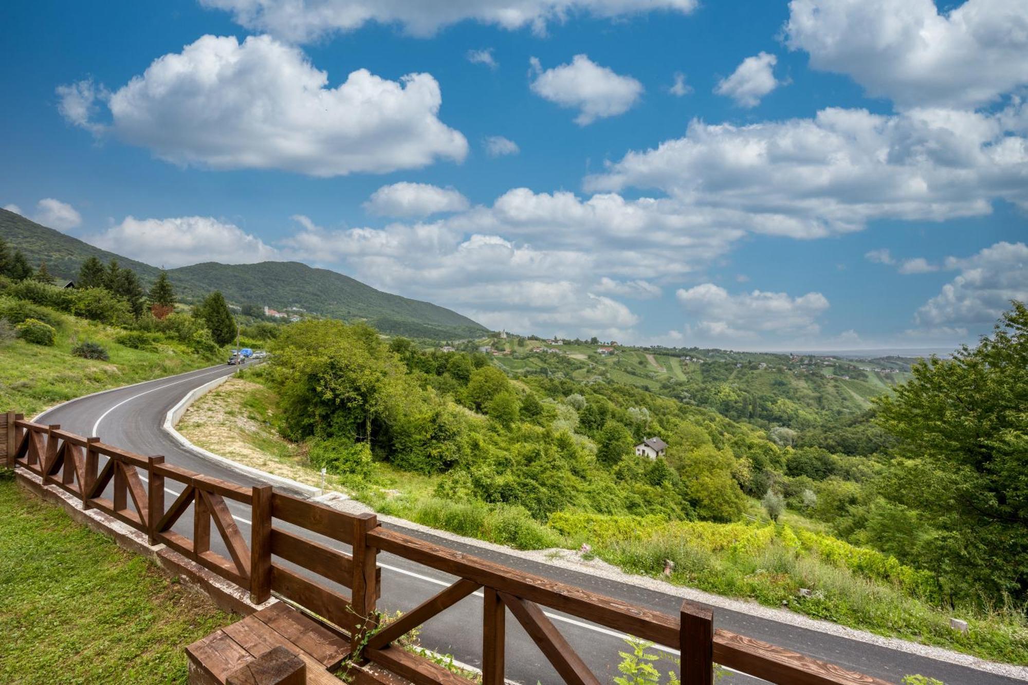 Holiday Home Primus Jastrebarsko Εξωτερικό φωτογραφία